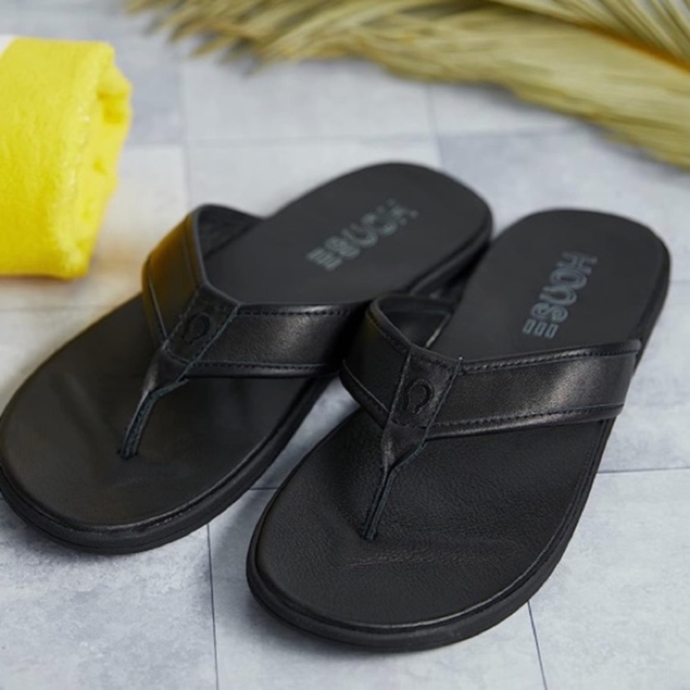 HORSE men flip flops size 10 SALE!!!!!